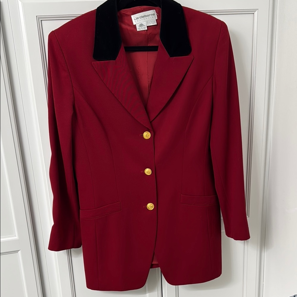 Liz Claiborne Women's Red Blazer with Black Velvet Collar